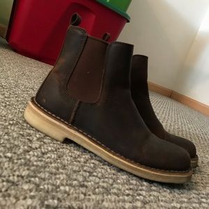 Clark’s desert peak Chelsea boot